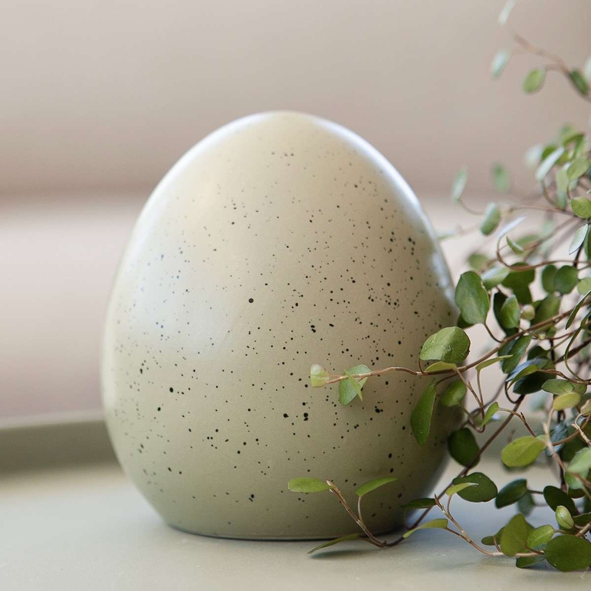 Immagine principale di Uovo Gufo in Ceramica opaca Verde | Storefactory