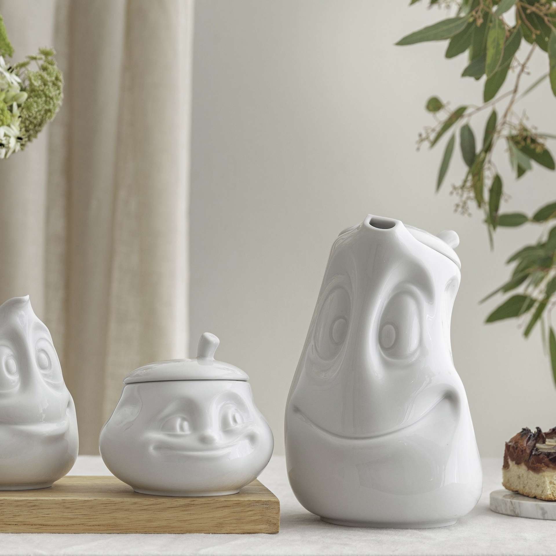 Immagine principale di Caraffa Buon Umore 3D con Manico in Porcellana 1200 ml | TASSEN By Fiftyeight Products
