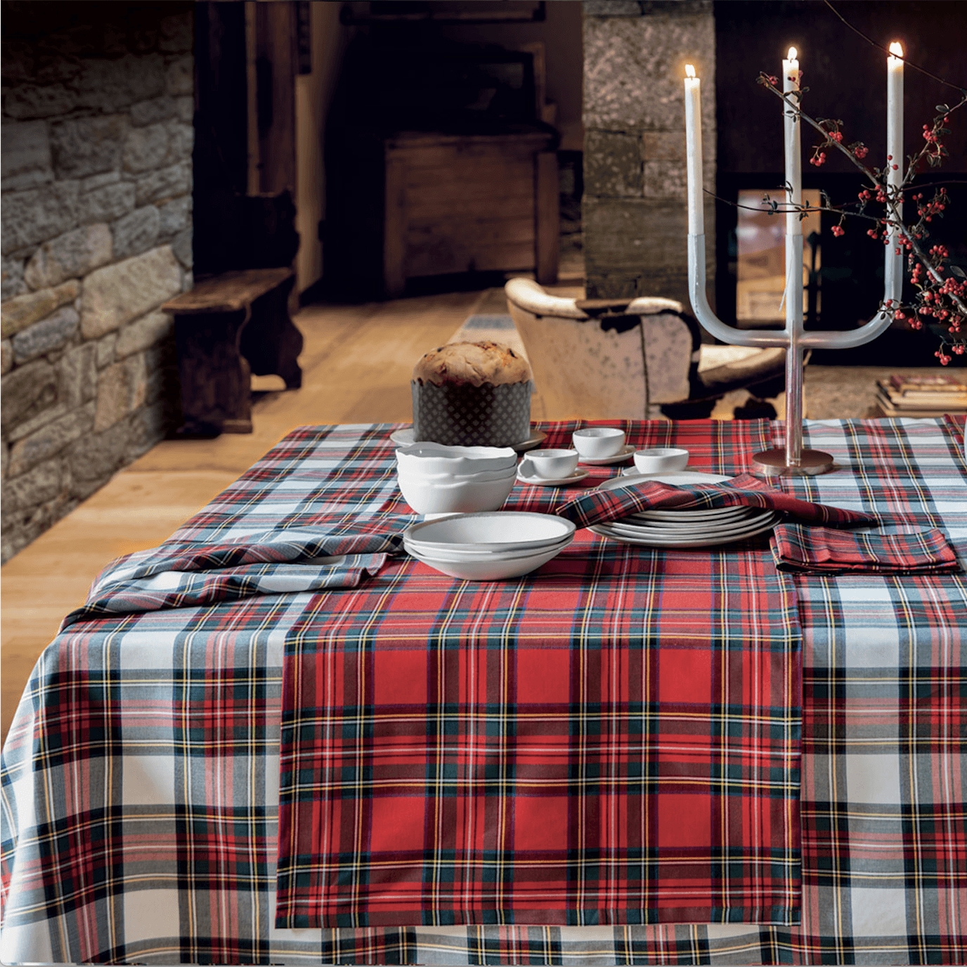 Immagine principale di Tovaglia Rettangolare Bossi in Cotone 0336 Tartan Scozzese Bianco | Bossi