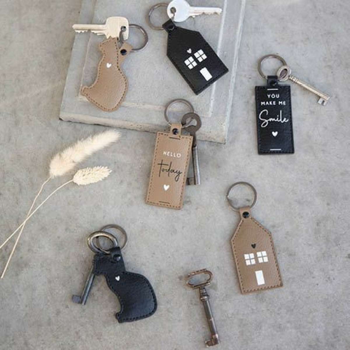 Immagine del prodotto Portachiavi Hello Today (2 colori) | Bastion Collections