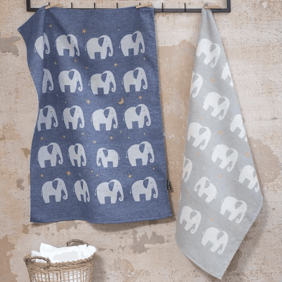 Immagine principale di Copertina Baby Elephants in Cotone Double Face 65x90 cm (2 Colori) | David Fussenegger