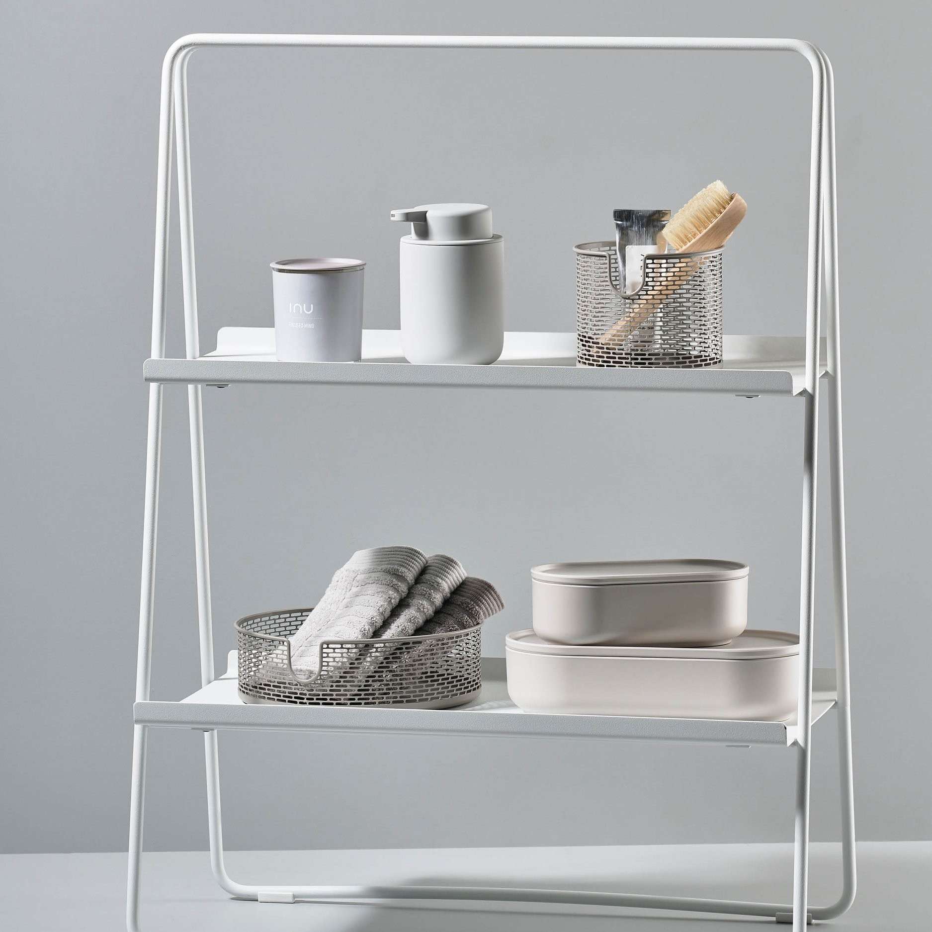 Immagine principale di Mensola A-Table Small Soft Grey in metallo | Zone Denmark