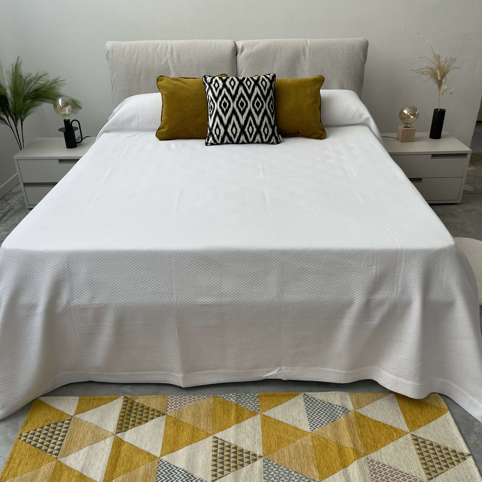 Immagine principale di Copriletto Matrimoniale Sorriso in Piquet di Puro Cotone 100% | Pietro Zanetti Home