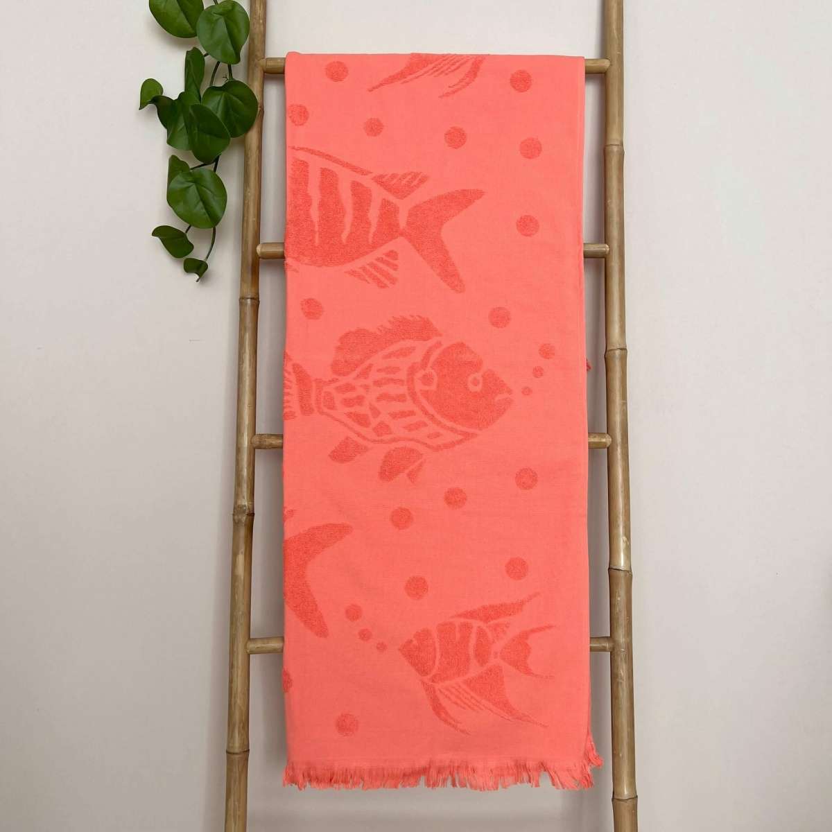 Immagine variante Corallo - Telo Mare Pesciolini con Frange 90x160cm in 100% Cotone (5 colori) | Pietro Zanetti Home