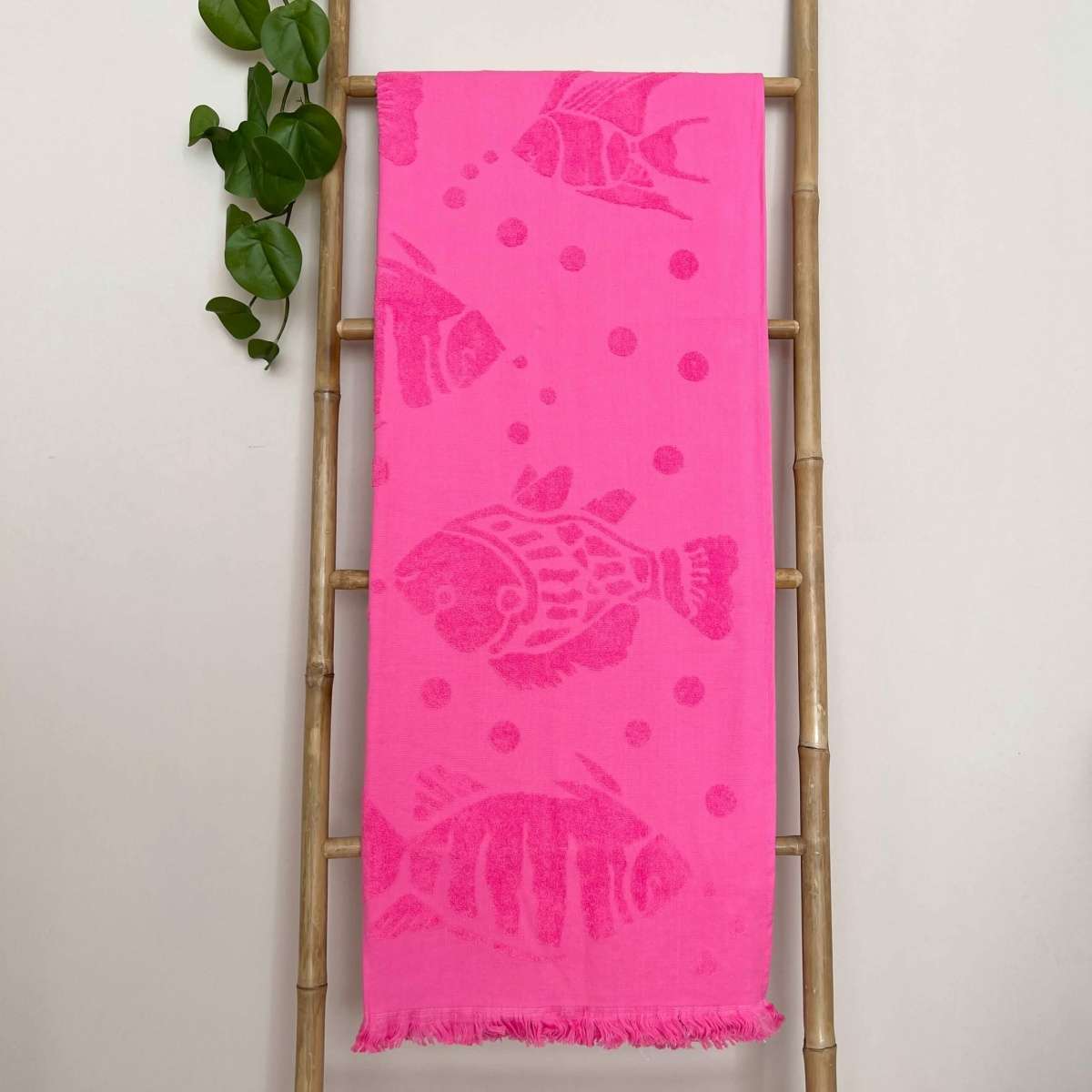 Immagine variante Fucsia - Telo Mare Pesciolini con Frange 90x160cm in 100% Cotone (5 colori) | Pietro Zanetti Home