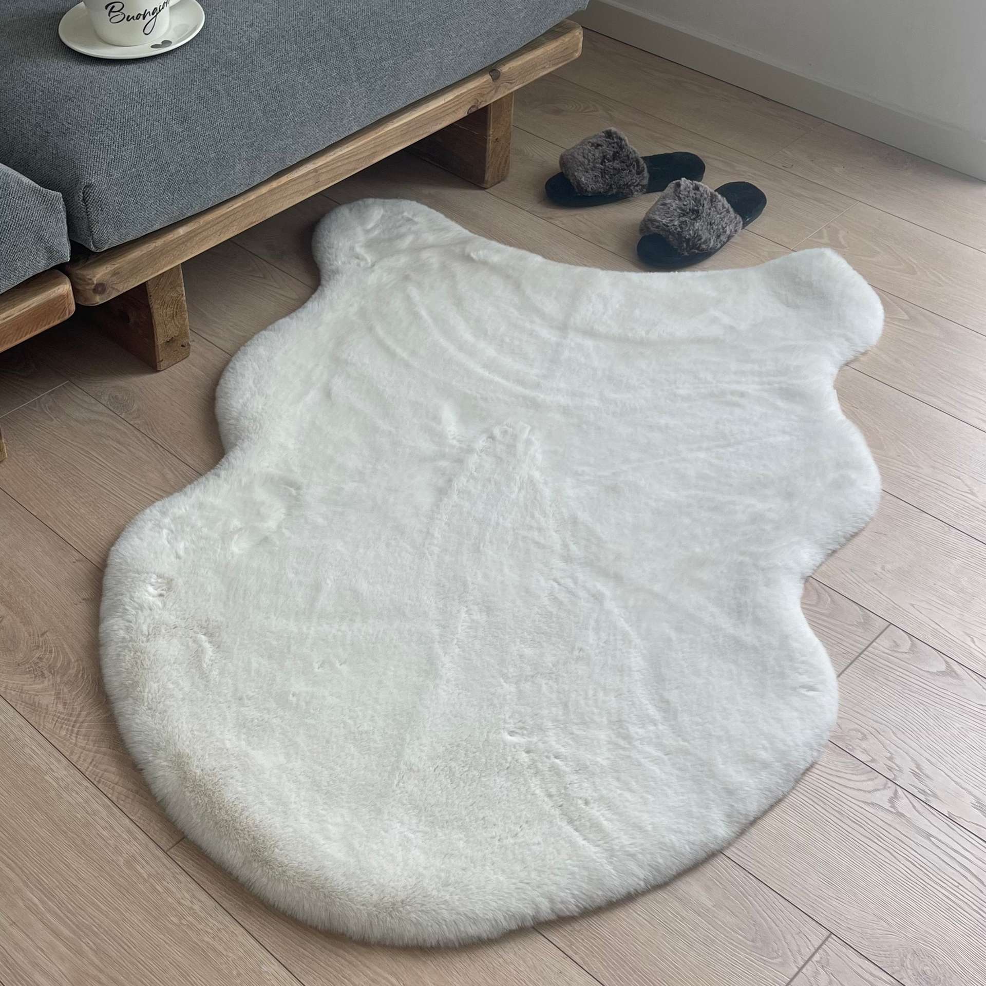 Immagine principale di Tappeto Rabbit sagomato a pelo corto cm GRANDE 80x120 cm (3 colori) | Pietro Zanetti Home