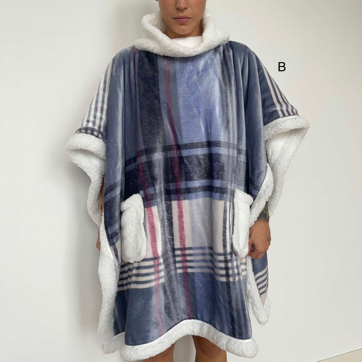 Immagine del prodotto Poncho Girard in Caldo Flannel Reversibile e Sherpa T.U. | Pietro Zanetti Home