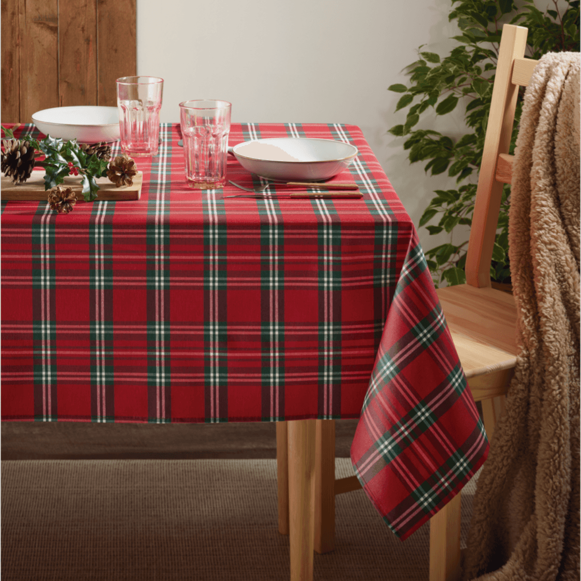 Immagine principale di Tovaglia Antimacchia a metro Tartan Rosso fantasia Natalizia | Pietro Zanetti Home