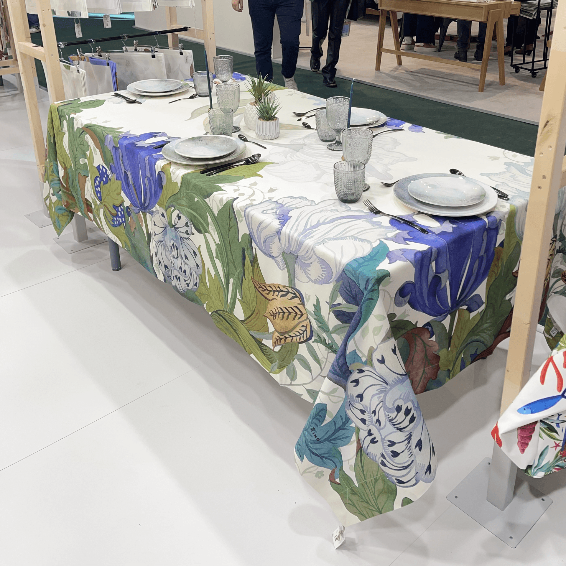 Immagine principale di Tovaglia Rettangolare Morris in Lino Premium 160 X 220 cm | The NapKing