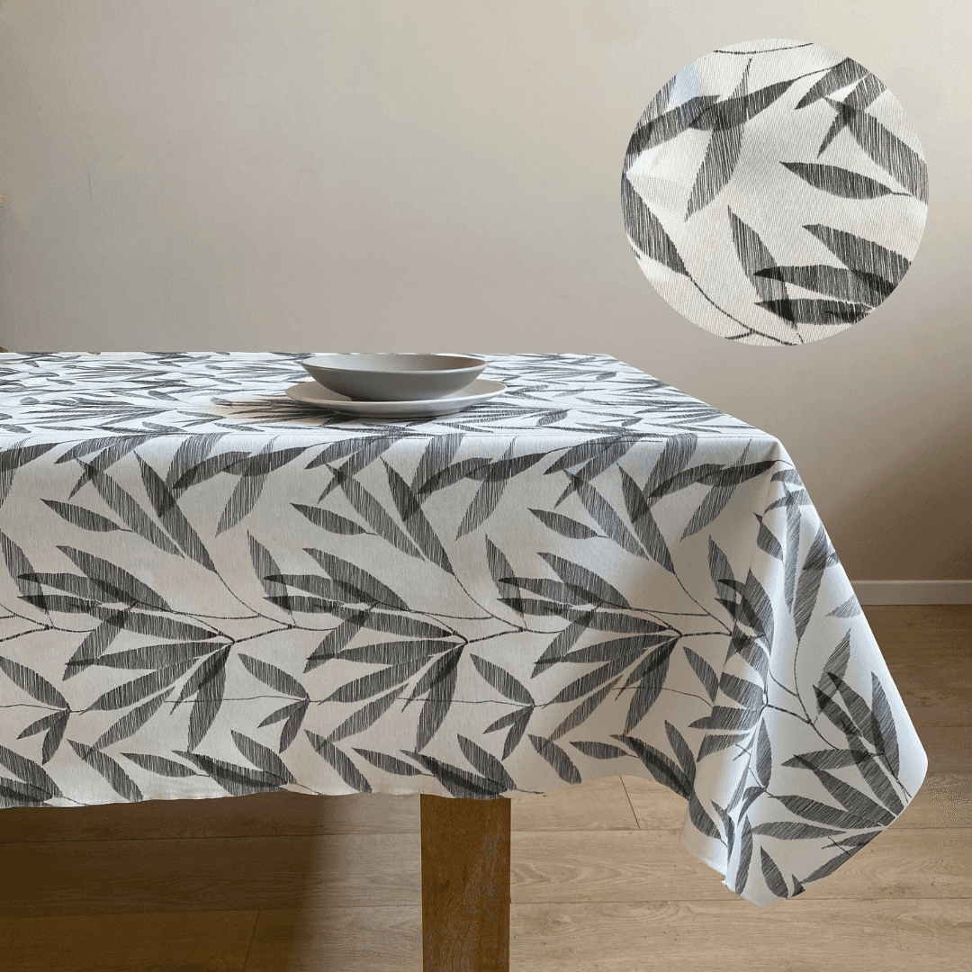 Immagine principale di Tovaglia Antimacchia a metro India Bianco/Nero h 180 cm | Pietro Zanetti Home