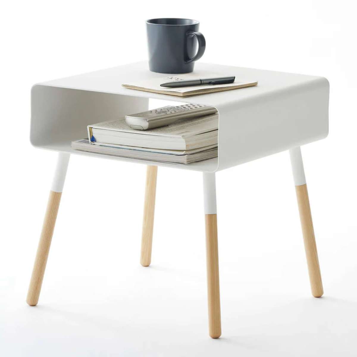 Immagine del prodotto Tavolino Basso in Metallo Bianco | Yamazaki