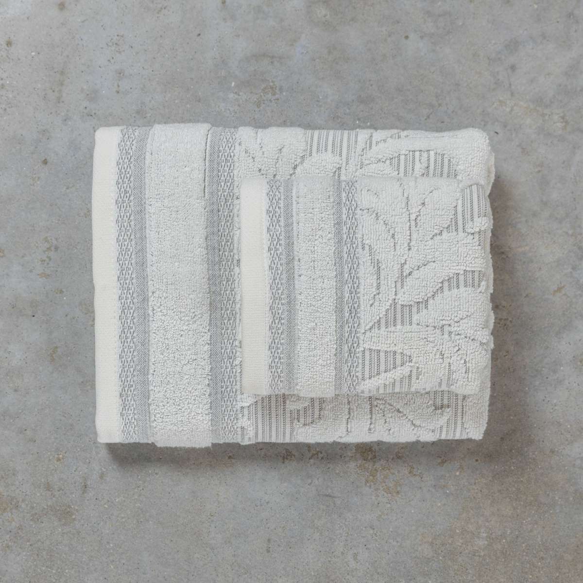 Immagine principale di Set Asciugamani Flowers in jacquard 100% Cotone | Pietro Zanetti Home