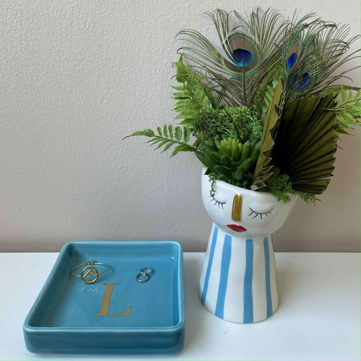 Immagine variante L - Svuotatasche Iniziale Oro (A-Z) in Ceramica Turchese 17x17 cm | Fiorditerra