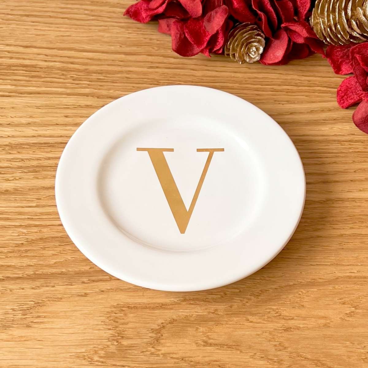 Immagine variante V - Piattino Rotondo in Ceramica Bianca con iniziale Oro 14cm (A-Z) | Fiorditerra