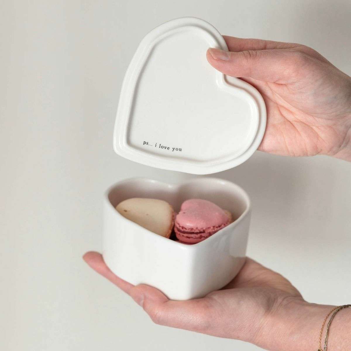 Immagine del prodotto Cuore Porta Oggetti Ceramica Bianco | Bastion Collections