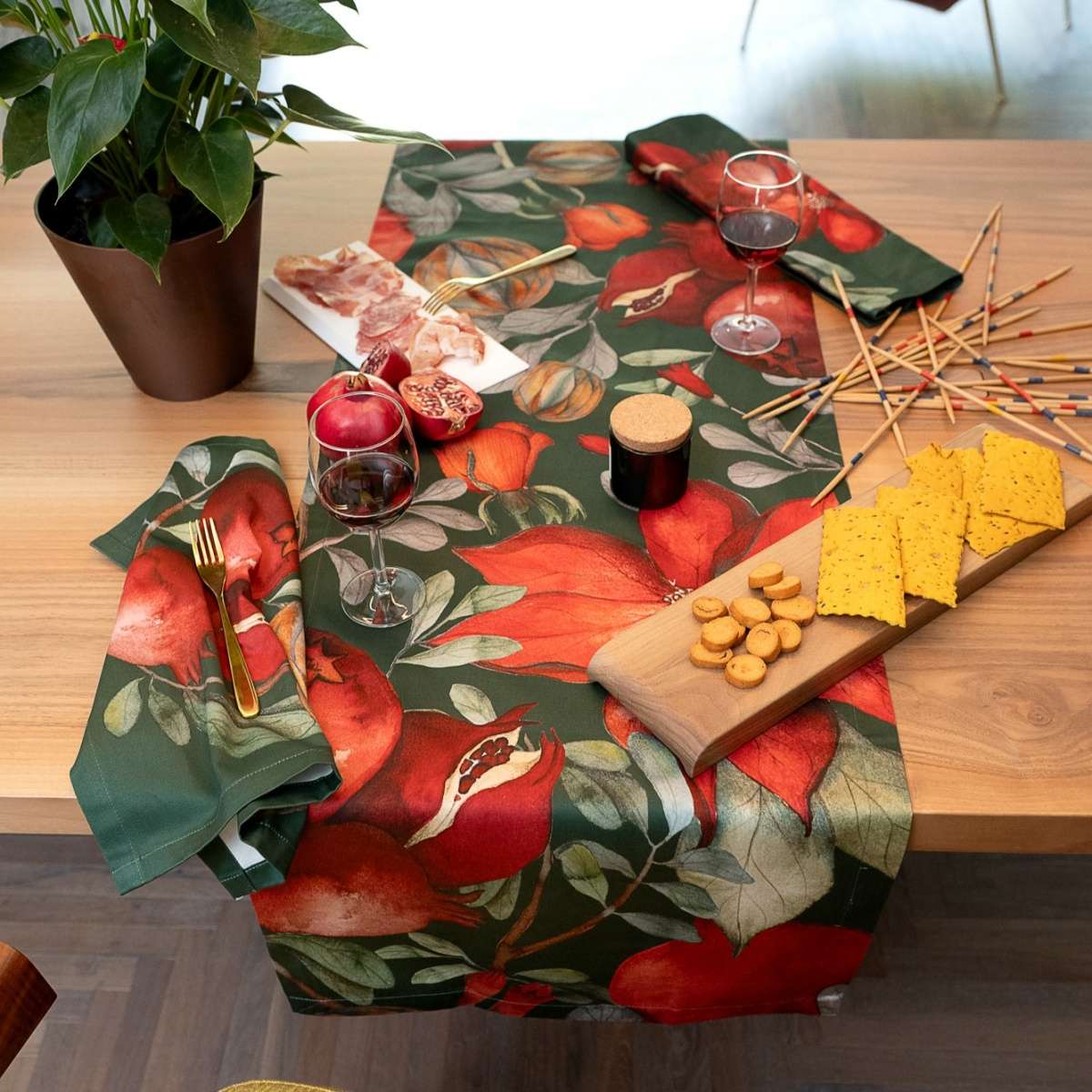 Immagine del prodotto Runner in Raso di cotone - Grenade 50x150 cm | The NapKing