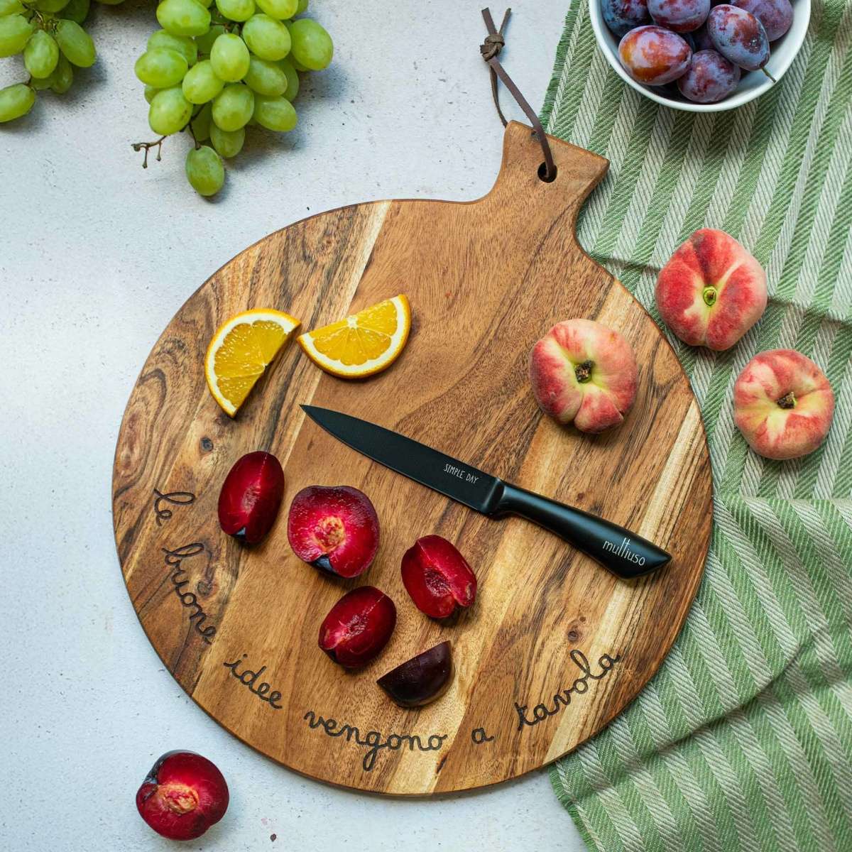 Immagine del prodotto Tagliere Le Buona Idee Vengono a Tavola Diam 35 cm | Simple Day