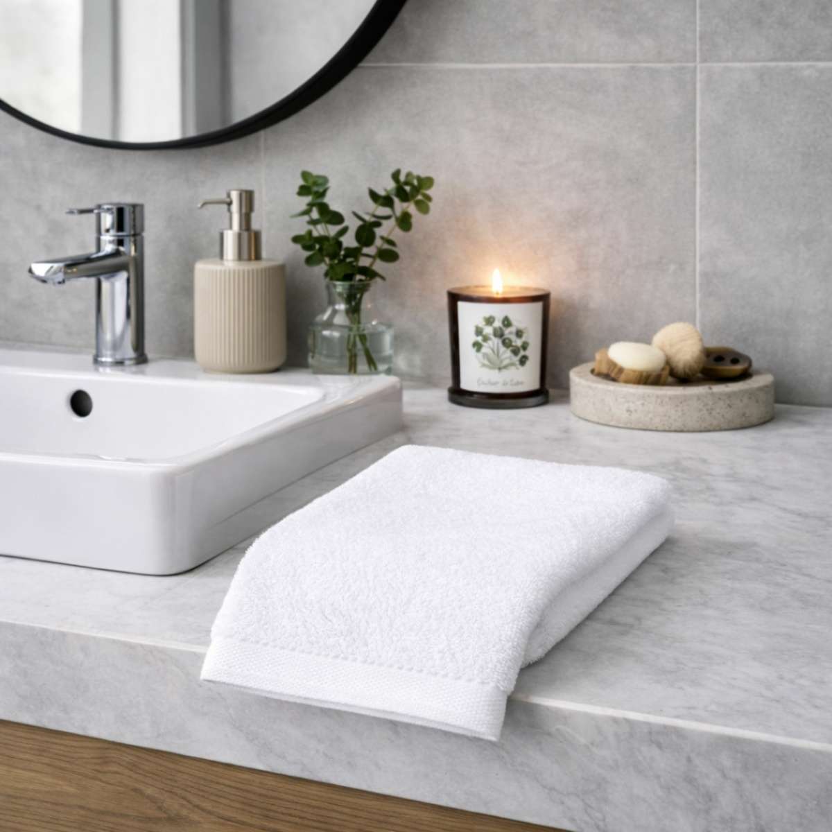 Immagine variante Bianco - Asciugamano Viso Tinta Unita SMART 100% Cotone  60x110 cm - 9 Colori | Daunex