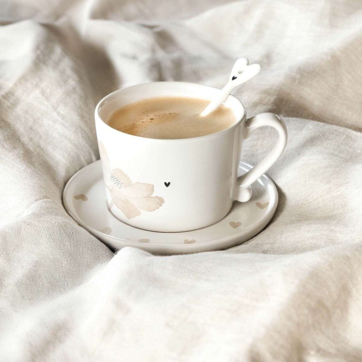 Immagine del prodotto Mug in Ceramica Bianca Flowers Moments of Love | Bastion Collections