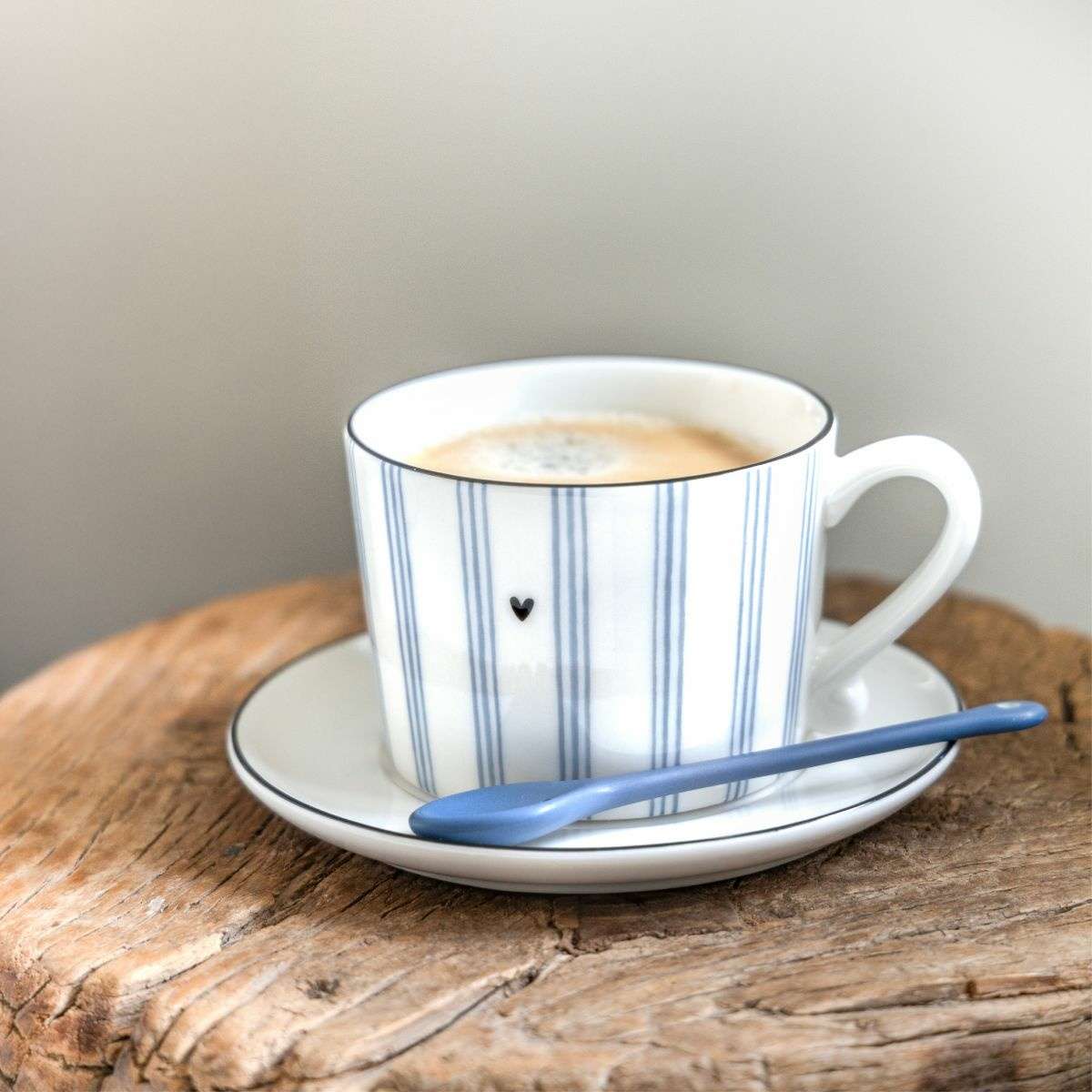 Immagine del prodotto Mug in Ceramica Bianca Blue Small Stripes | Bastion Collections