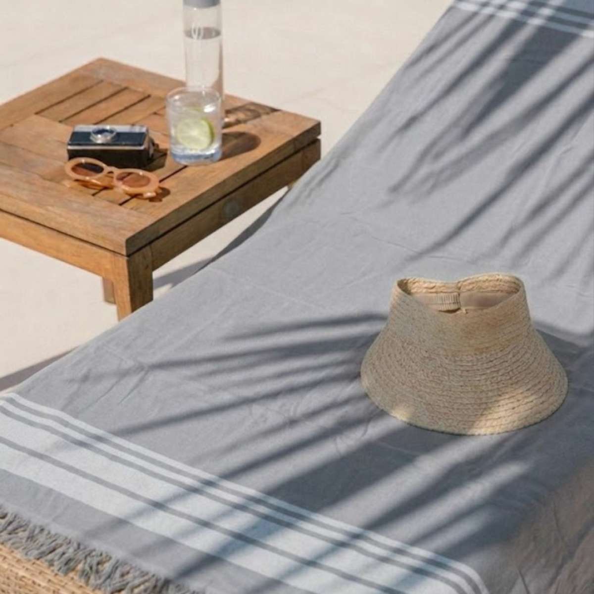 Immagine del prodotto Telo Mare Fouta Paraggi con Frange 100x200 cm in Cotone e Spugna - 4 Colori | Cavalieri Spa