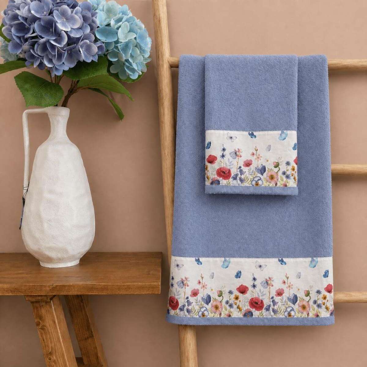 Immagine del prodotto Set Asciugamani Bagno Fiori e Farfalle - 5 colori | Pietro Zanetti Home