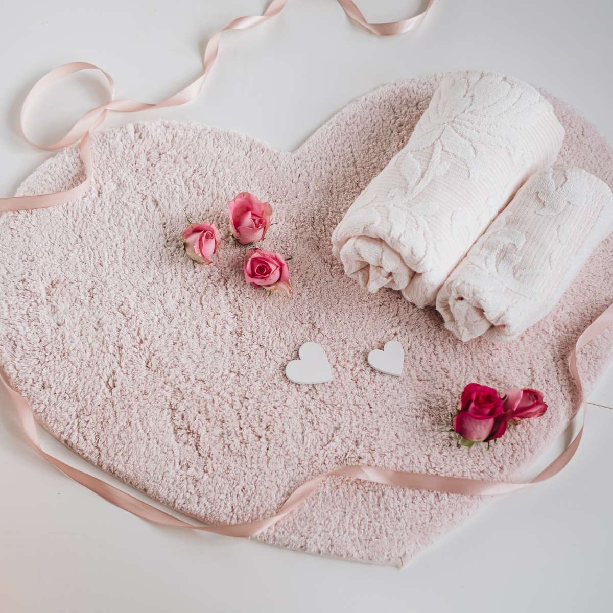 Immagine del prodotto Tappeto Jane a forma di Cuore in 100% Cotone Antiscivolo | Pietro Zanetti Home