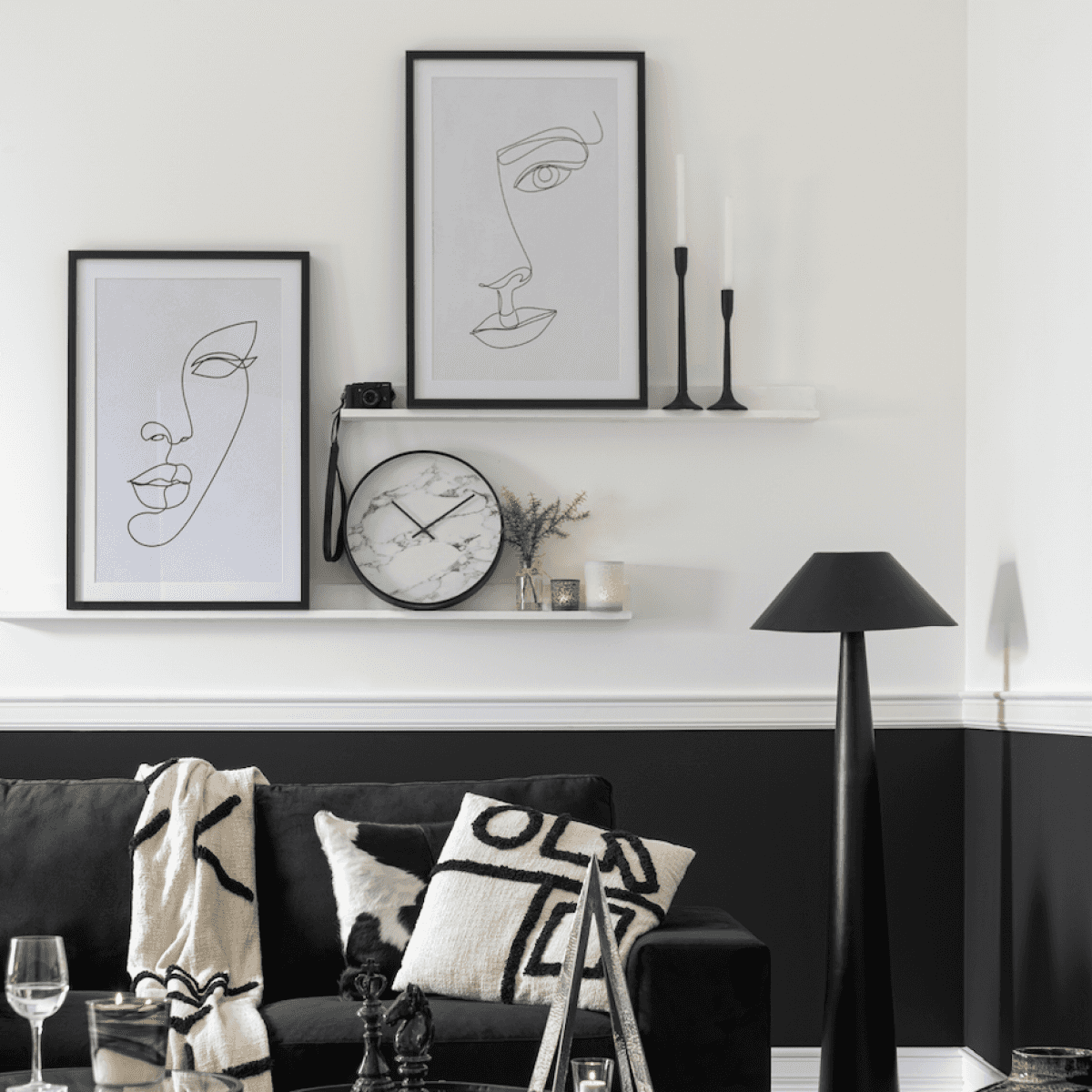 Immagine del prodotto Quadro Lui Viso Astratto Bianco e Nero con Cornice | Jolipa
