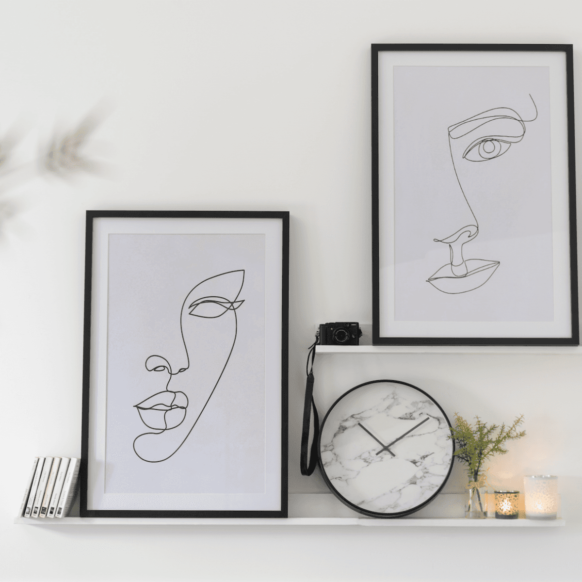 Immagine del prodotto Quadro Lui Viso Astratto Bianco e Nero con Cornice | Jolipa