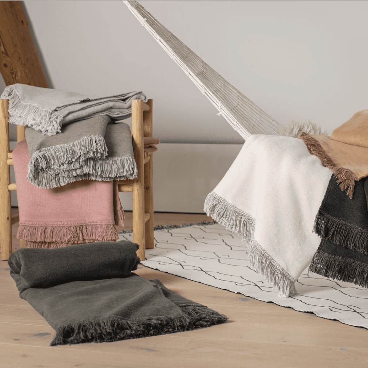 Immagine del prodotto Coperta Singola Vienna Tinta Unita con Frange 150x200 cm in Cotone (5 colori) | David Fussenegger