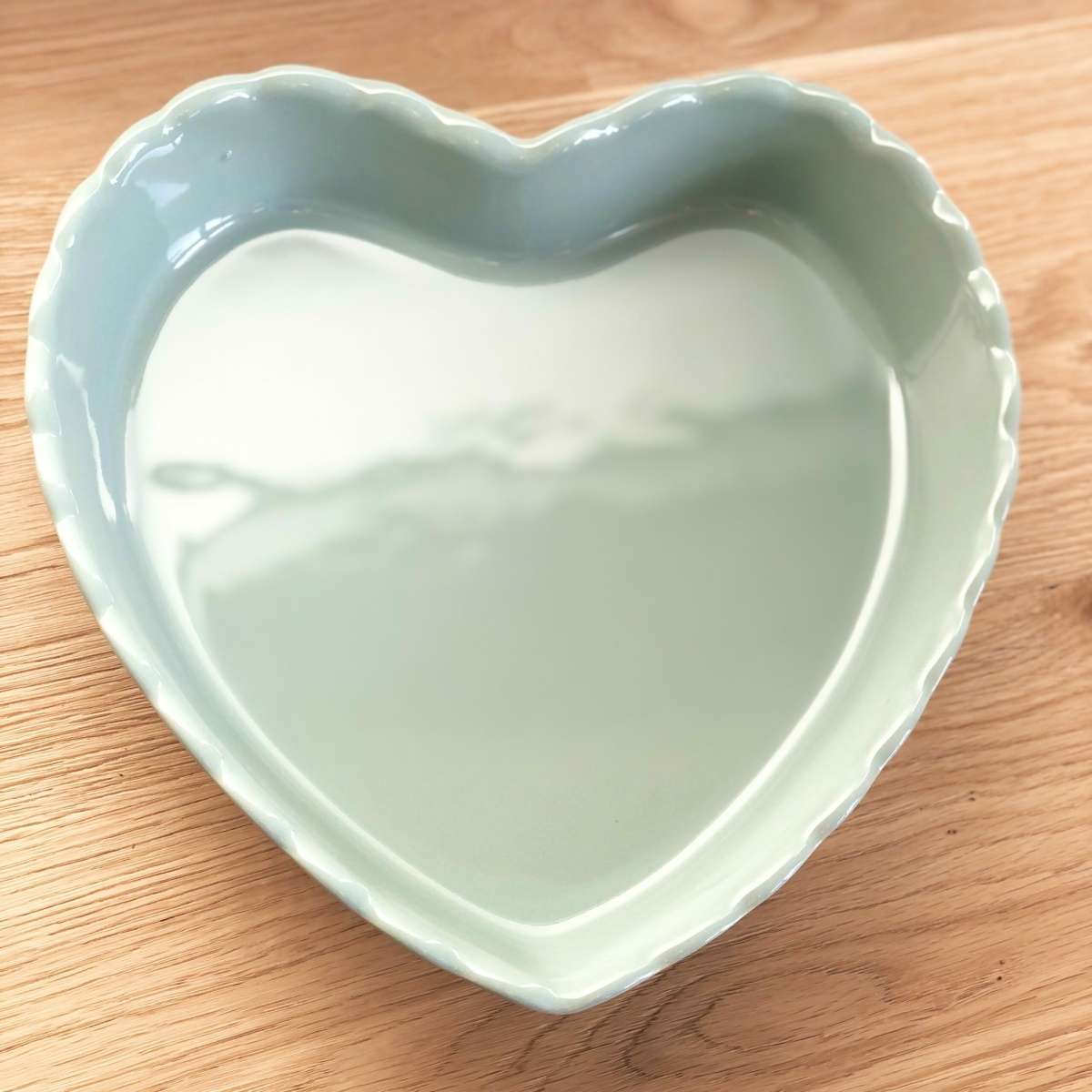 Immagine del prodotto Tortiera in Ceramica Grande a forma di Cuore Charlotte 24x24x5h (7 colori) | Côté Table