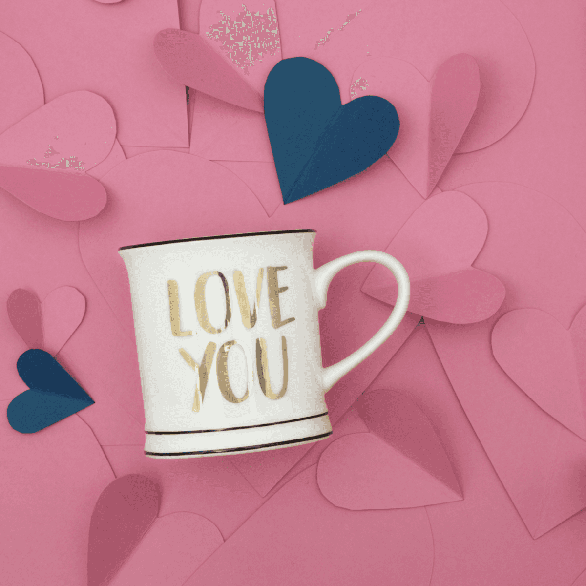 Immagine del prodotto Mug in ceramica Love You Gold con dettaglio interno | Sass & Belle