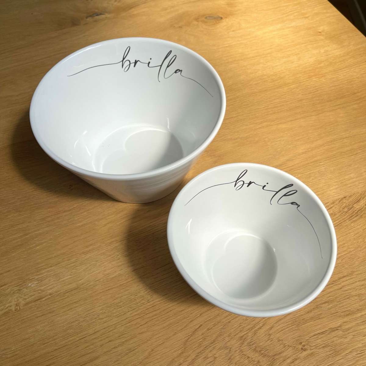 Immagine del prodotto Insalatiera Cono con scritta Brilla
linea calligrafa - 2 misure | Fiorditerra
