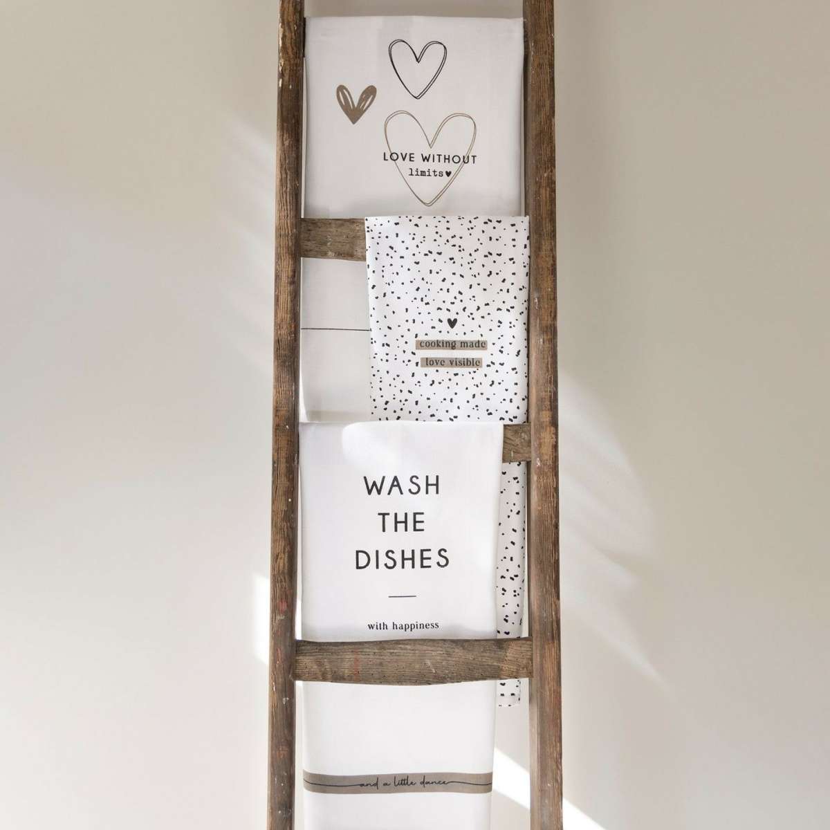 Immagine del prodotto Set 3 Strofinacci Love without Limits in 100% Cotone | Bastion Collections
