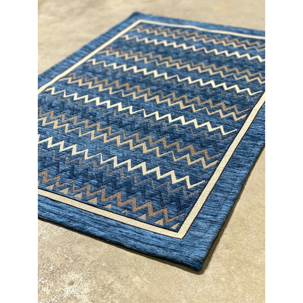 Immagine del prodotto Tappeto Cucina Zig Zag Blu Antiscivolo e Lavabile in Lavatrice | Pietro Zanetti Home
