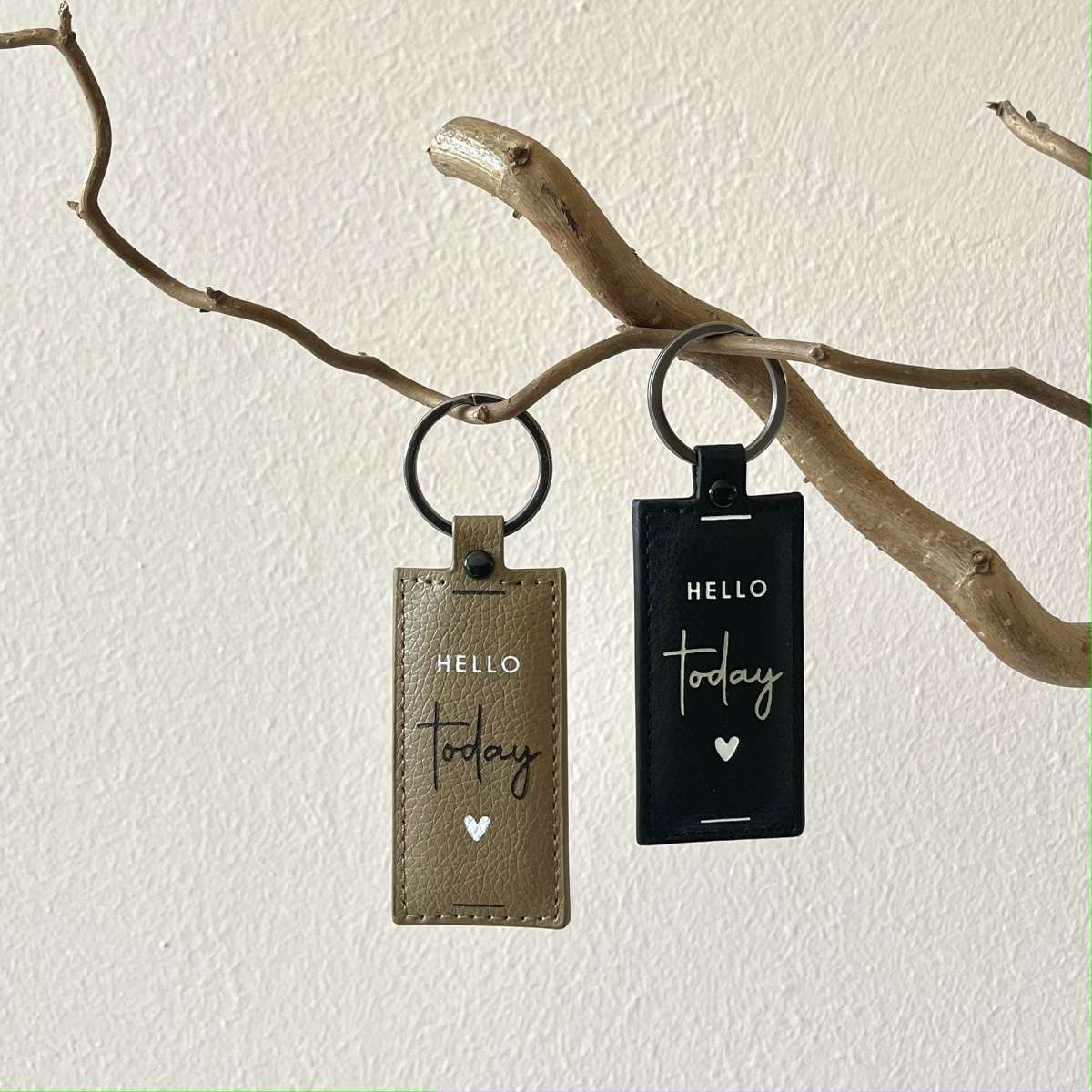 Portachiavi Hello Today (2 colori) | Bastion Collections Immagine del prodotto Portachiavi Hello Today (2 colori) | Bastion Collections