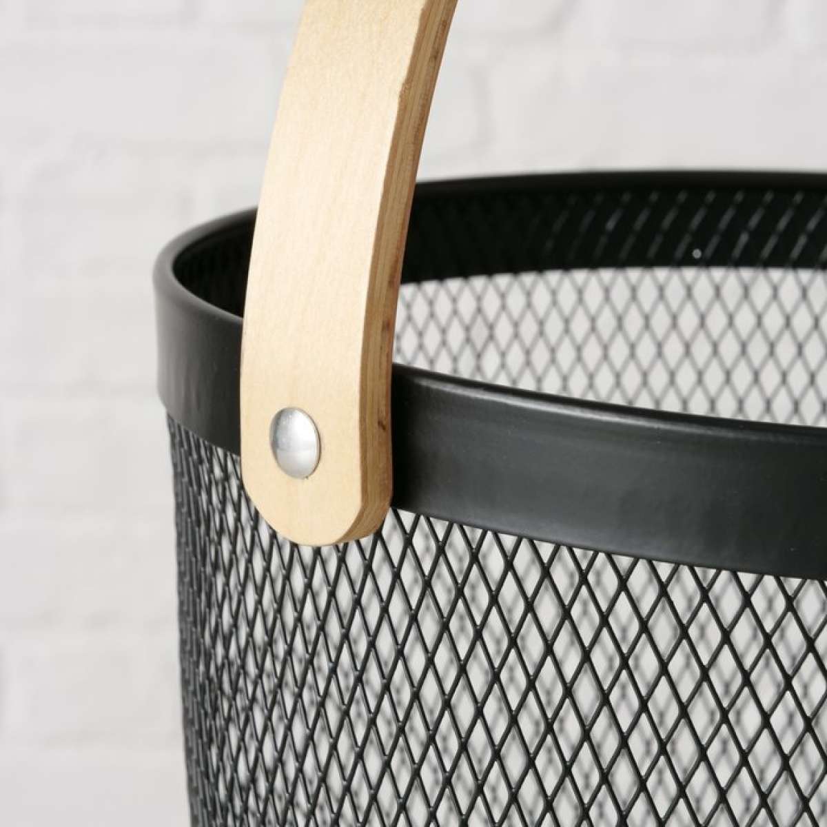 Set di 2 cestini portaoggetti a rete in acciaio con manico in legno, rettangolari, in filo metallico multifunzionale, per cucina, bagno, dispensa Set di 2 cestini portaoggetti a rete in acciaio con manico in legno, rettangolari, in filo metallico multifunzionale, per cucina, bagno, dispensa
