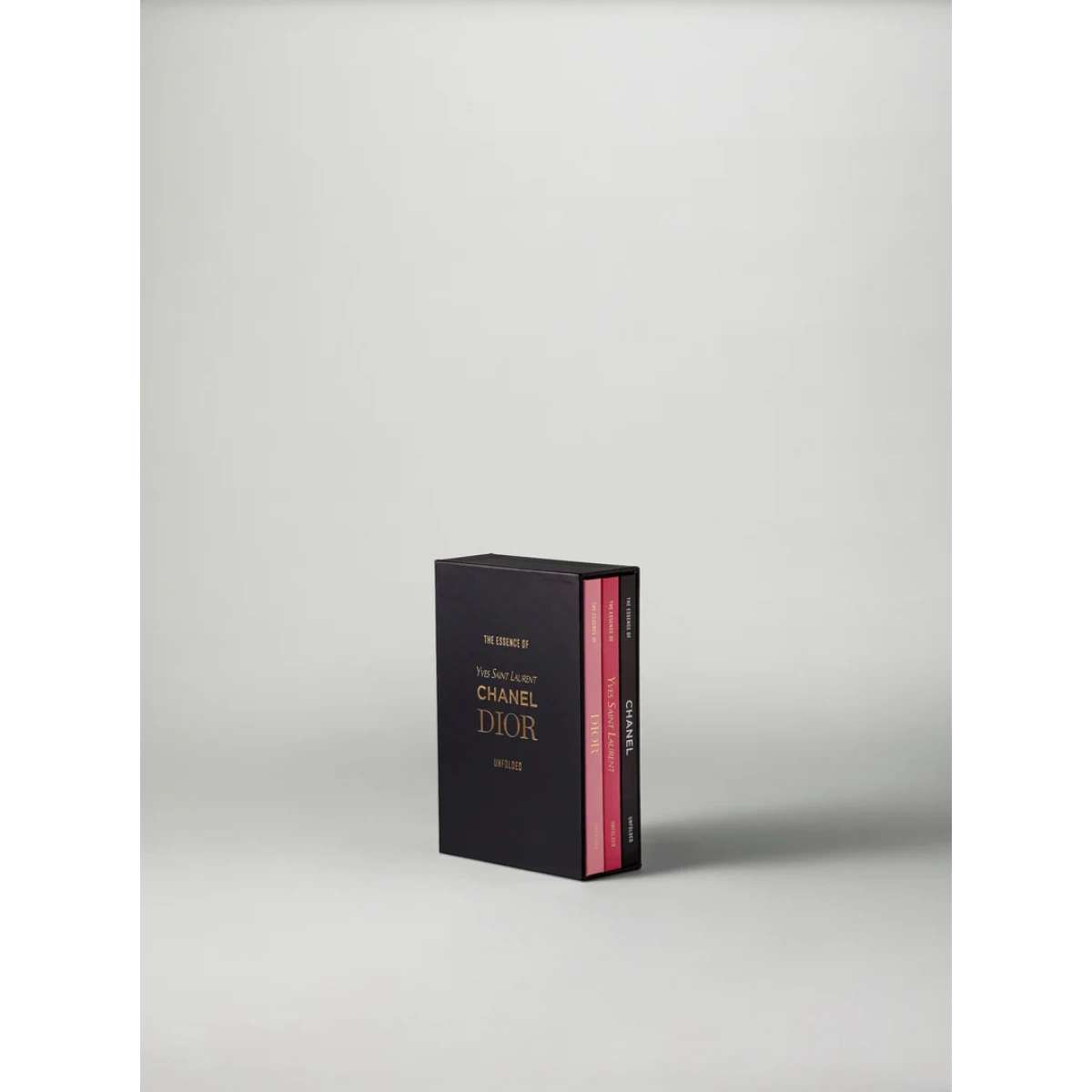 THE ESSENCE COLLECTION VOL. I - Libri Decorativi | New Mags Immagine del prodotto THE ESSENCE COLLECTION VOL. I - Libri Decorativi | New Mags