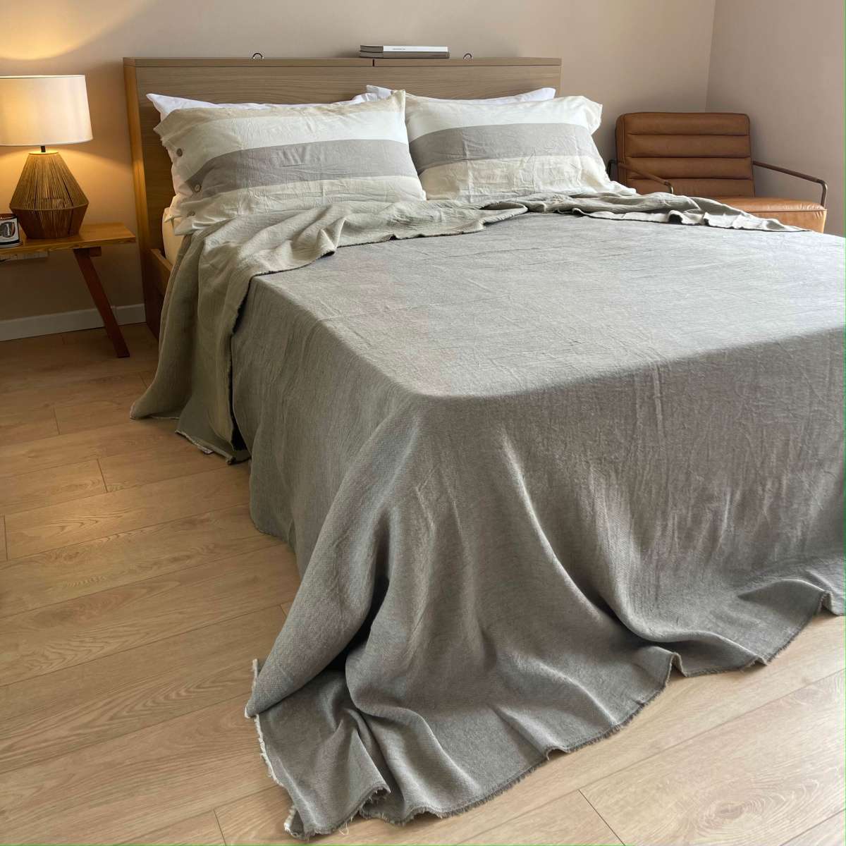 Copriletto Matrimoniale Arisa Double Face Bicolor No Stiro (9 colori) | Govina Biancheria per la Casa Immagine del prodotto Copriletto Matrimoniale Arisa Double Face Bicolor No Stiro (9 colori) | Govina Biancheria per la Casa