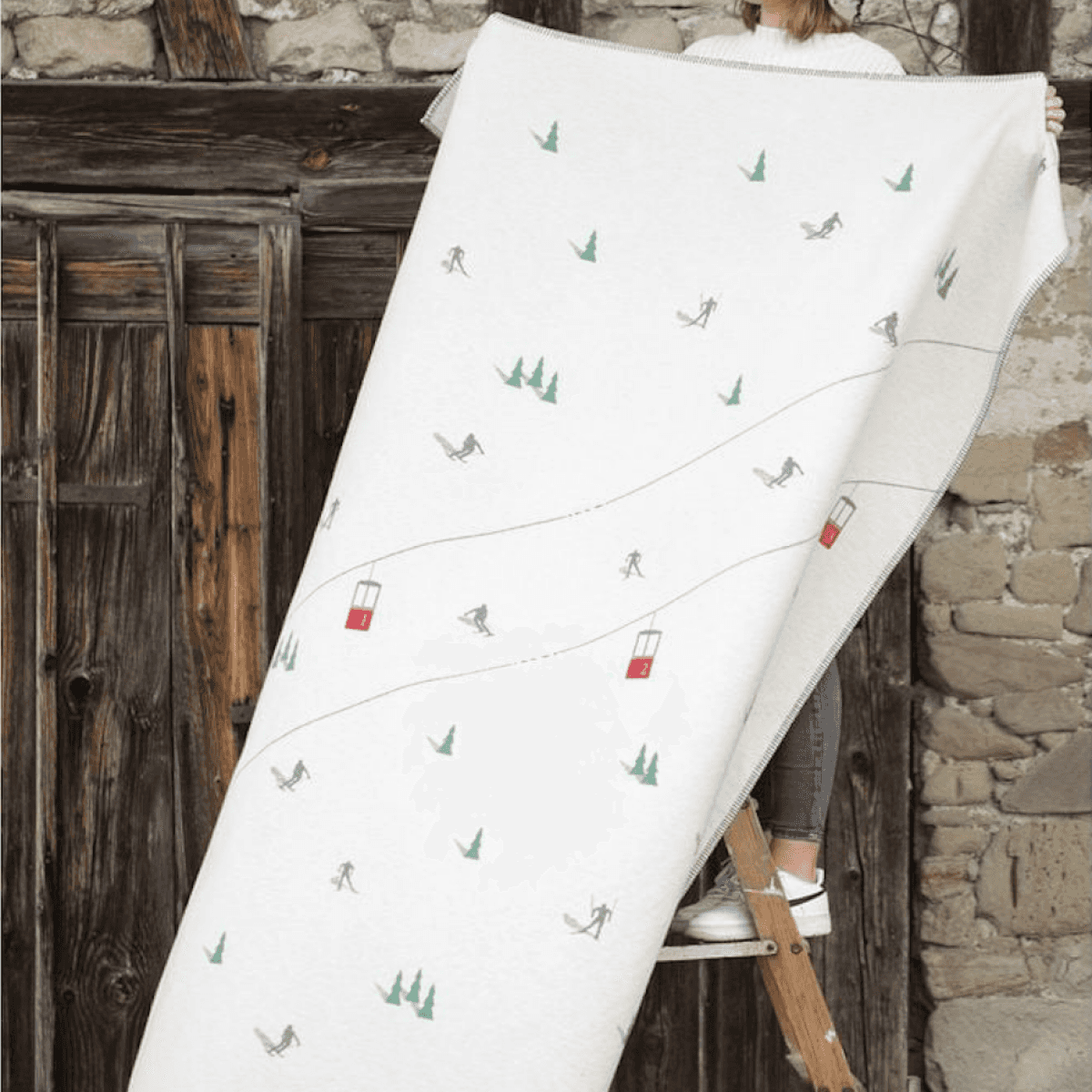 Plaid invernale in Cotone Pista Scii e e Cabine 140x200 cm (2 Colori) | David Fussenegger Immagine del prodotto Plaid invernale in Cotone Pista Scii e e Cabine 140x200 cm (2 Colori) | David Fussenegger