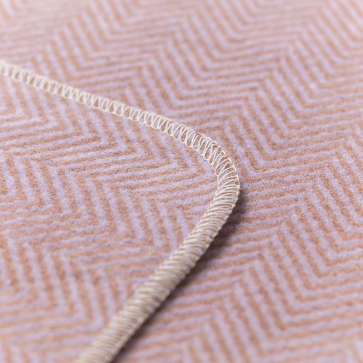 Coperta in Cotone Spina di Pesce 140x200 cm - 2 Colori | David Fussenegger Immagine del prodotto Coperta in Cotone Spina di Pesce 140x200 cm - 2 Colori | David Fussenegger