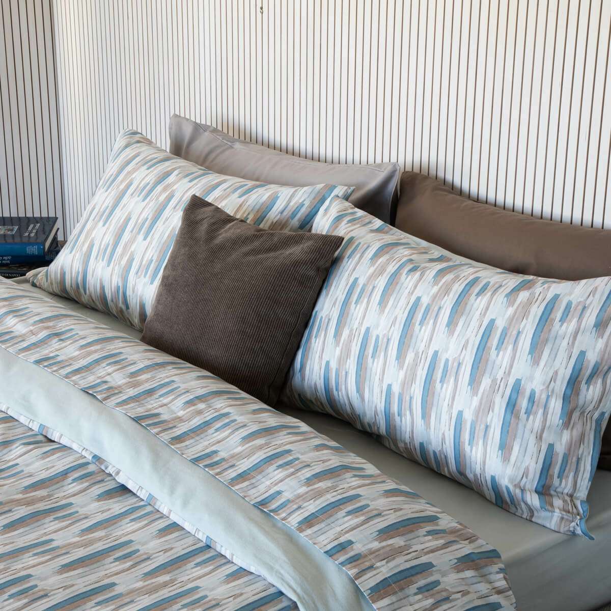 Completo Letto Una Piazza e Mezza 2502 CALDO COTONE - 2 Colori | Cogal Immagine del prodotto Completo Letto Una Piazza e Mezza 2502 CALDO COTONE - 2 Colori | Cogal