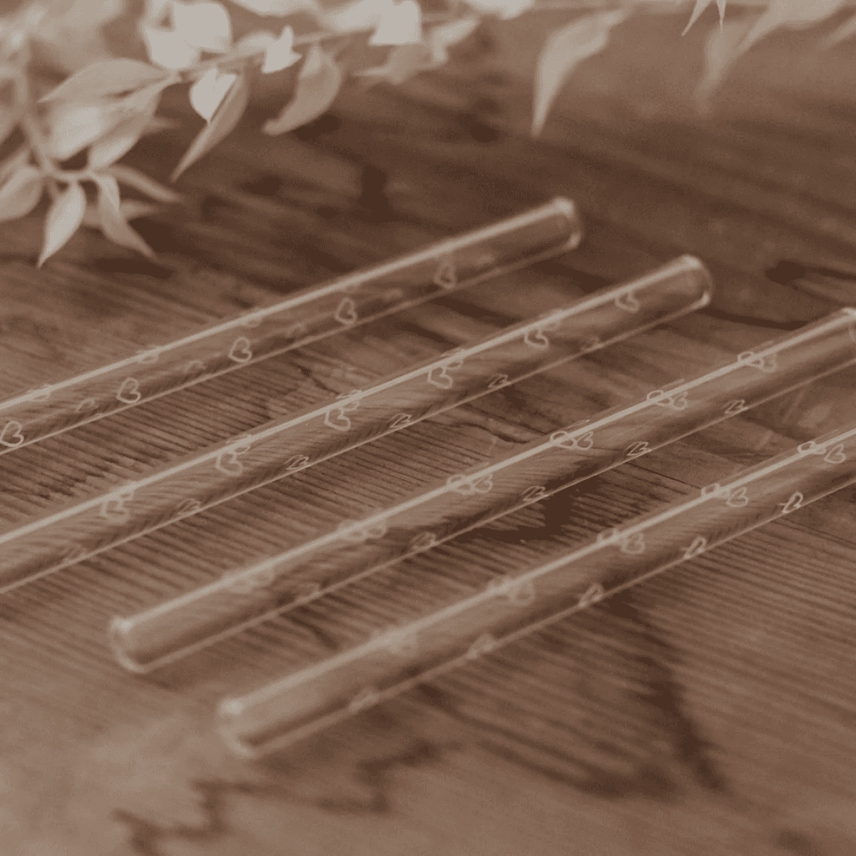 Confezione 4 Cannucce in Vetro Cuori per Bicchieri | Eulenschnitt Immagine del prodotto Confezione 4 Cannucce in Vetro Cuori per Bicchieri | Eulenschnitt