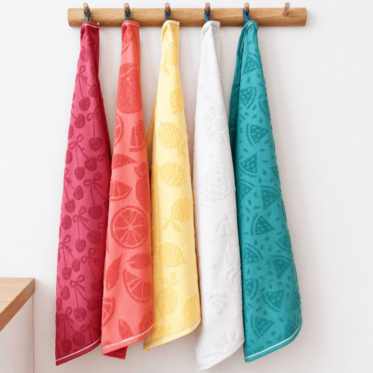 Strofinaccio Fruity 100% Cotone - 6 Colori | Pietro Zanetti Home Immagine del prodotto Strofinaccio Fruity 100% Cotone - 6 Colori | Pietro Zanetti Home