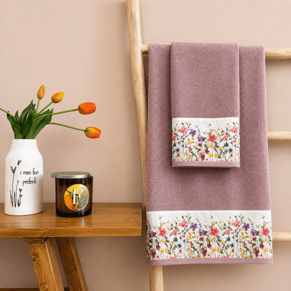 Set Asciugamani Bagno Giardino Fiorito - 7 colori | Pietro Zanetti Home Immagine del prodotto Set Asciugamani Bagno Giardino Fiorito - 7 colori | Pietro Zanetti Home