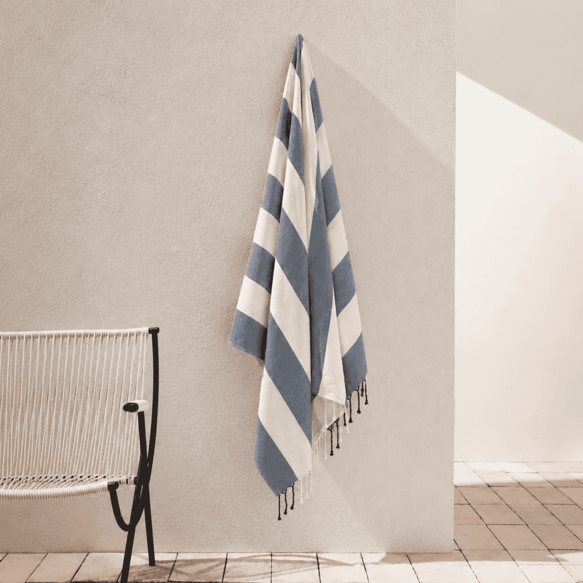 Telo Mare Fouta Antigua con Frange 100x200cm in 100% Cotone - 4 Colori | Cavalieri Spa Immagine del prodotto Telo Mare Fouta Antigua con Frange 100x200cm in 100% Cotone - 4 Colori | Cavalieri Spa