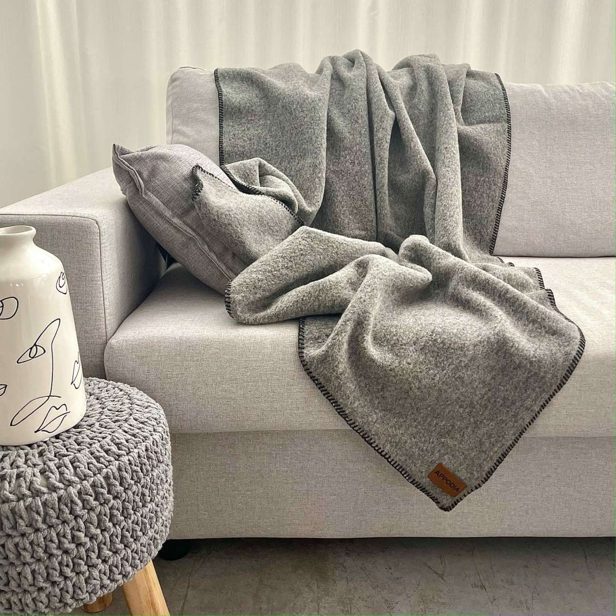 Ibena Malang Coperta In Lana Mista Cotone | 150x200 Cm | Morbida, Calda E Lavabile | Righe Rosso/Grigio | Certificazione Oeko-Tex